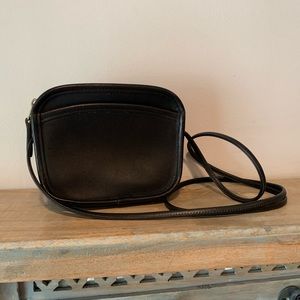 Vintage Coach Crossbody A5D-9935